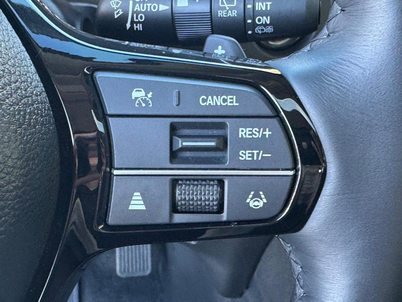 Honda Pilot Vehicle Full-screen Gallery Image 23