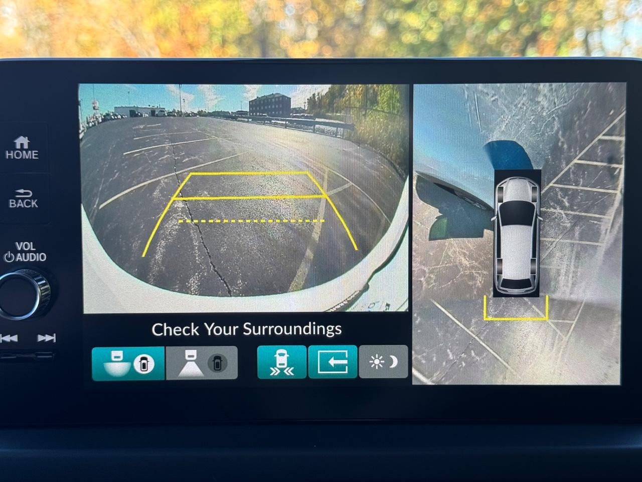 Honda Pilot Vehicle Full-screen Gallery Image 25