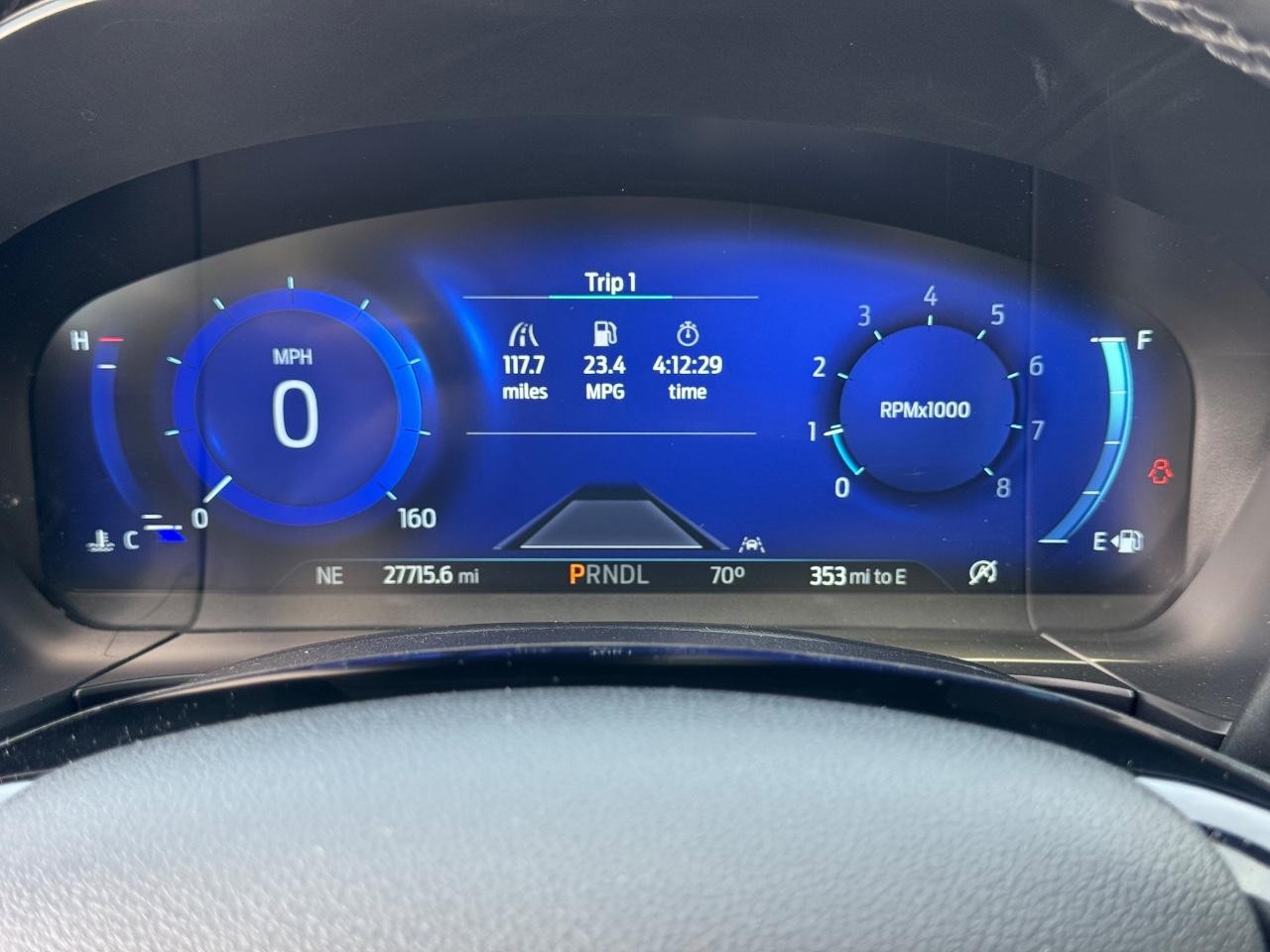 Ford Escape Vehicle Full-screen Gallery Image 20