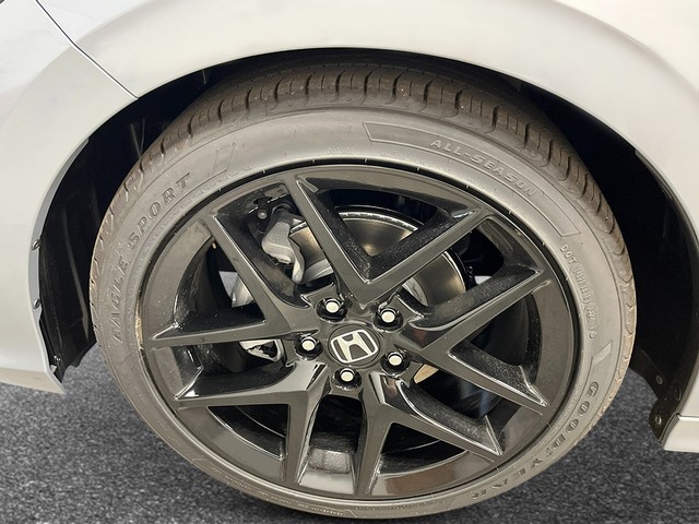 Honda Civic Sedan Vehicle Full-screen Gallery Image 11