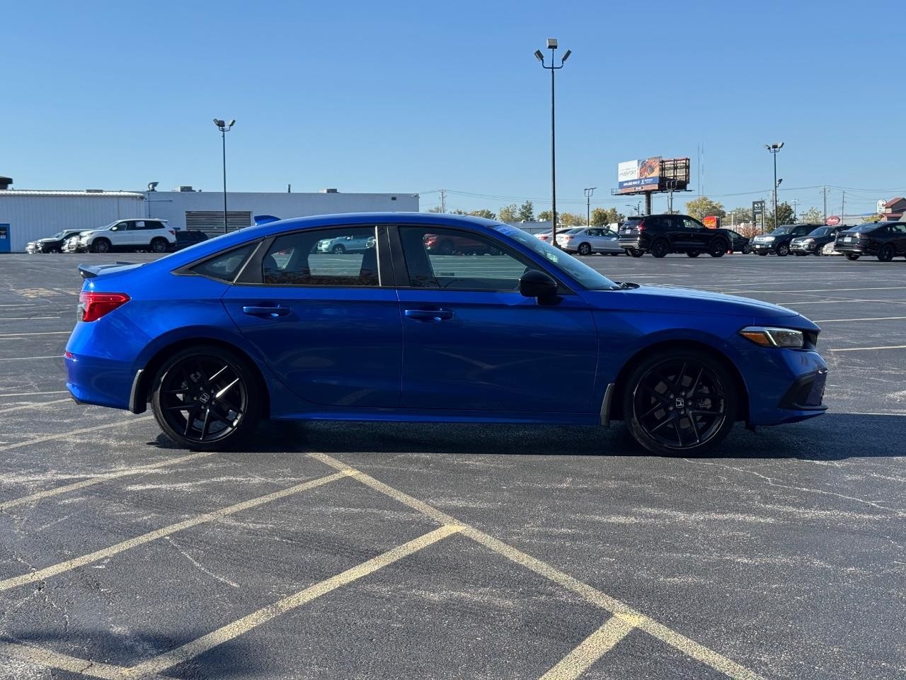 Honda Civic Si Vehicle Full-screen Gallery Image 02