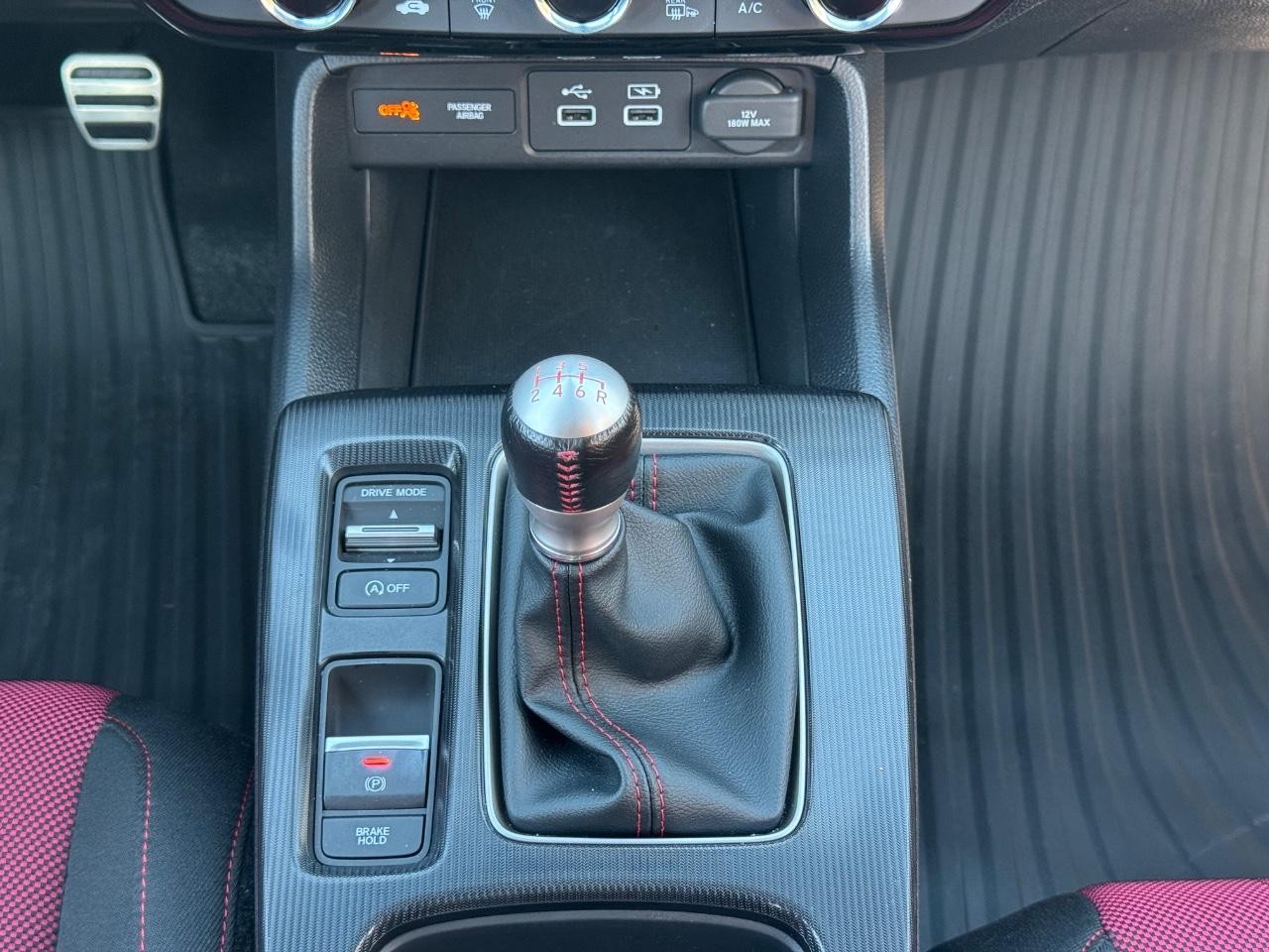 Honda Civic Si Vehicle Full-screen Gallery Image 15