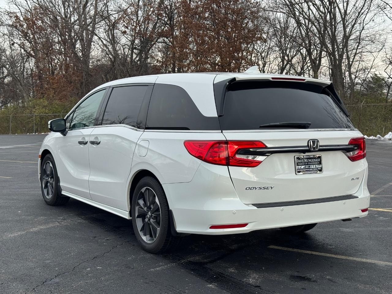 Honda Odyssey Vehicle Full-screen Gallery Image 06