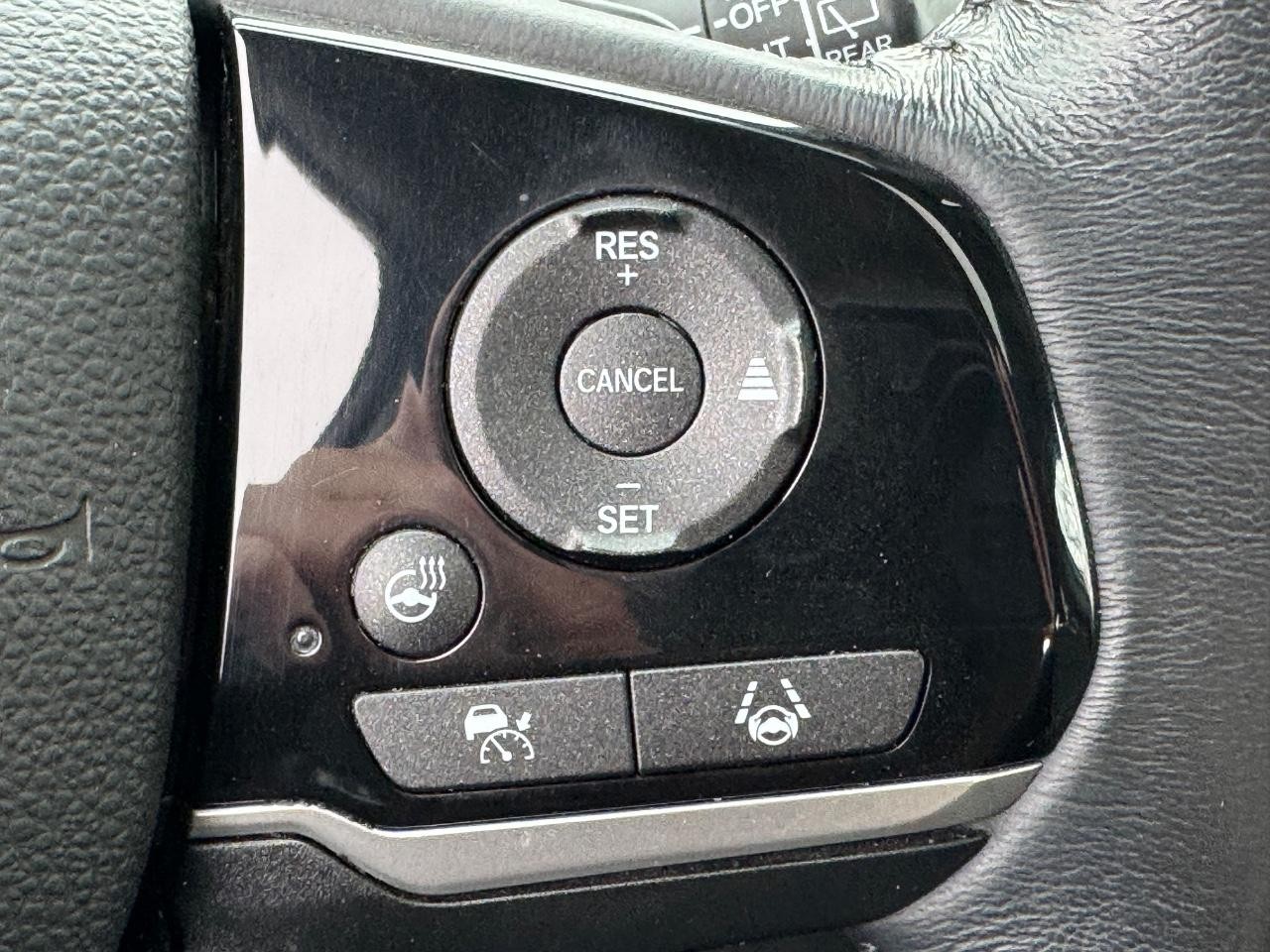 Honda Odyssey Vehicle Full-screen Gallery Image 22