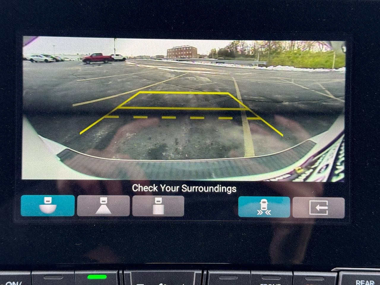 Honda Odyssey Vehicle Full-screen Gallery Image 24