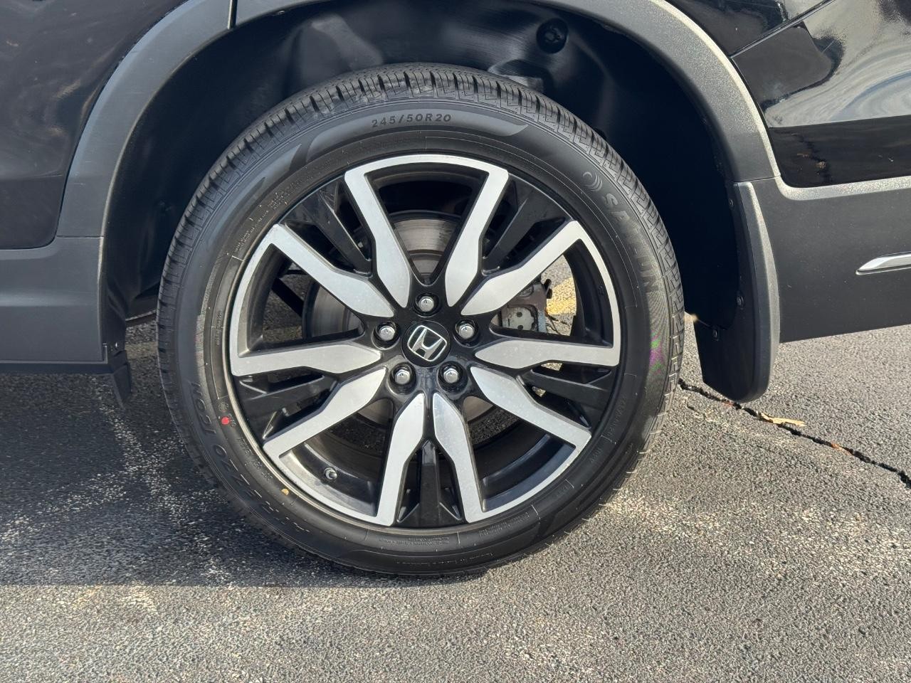 Honda Pilot Vehicle Full-screen Gallery Image 07