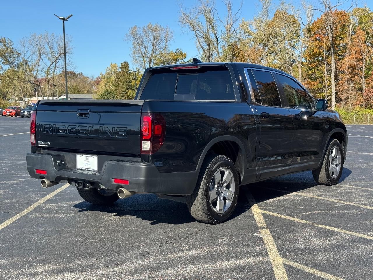 Honda Ridgeline Vehicle Full-screen Gallery Image 03