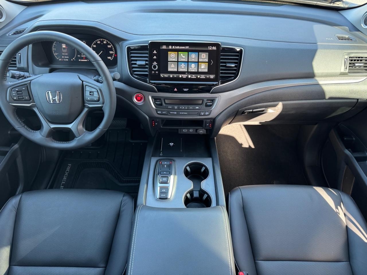 Honda Ridgeline Vehicle Full-screen Gallery Image 11