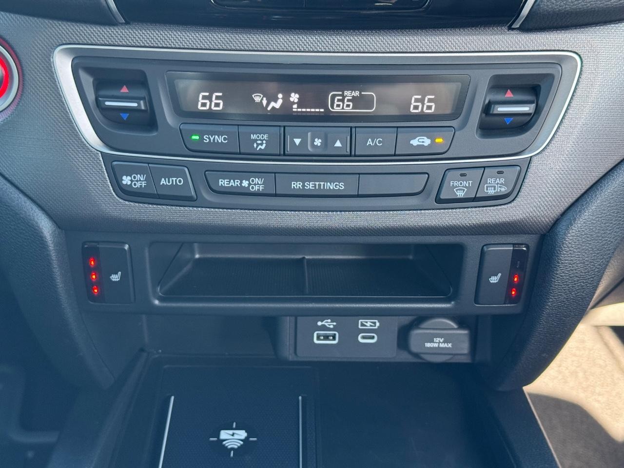 Honda Ridgeline Vehicle Full-screen Gallery Image 14