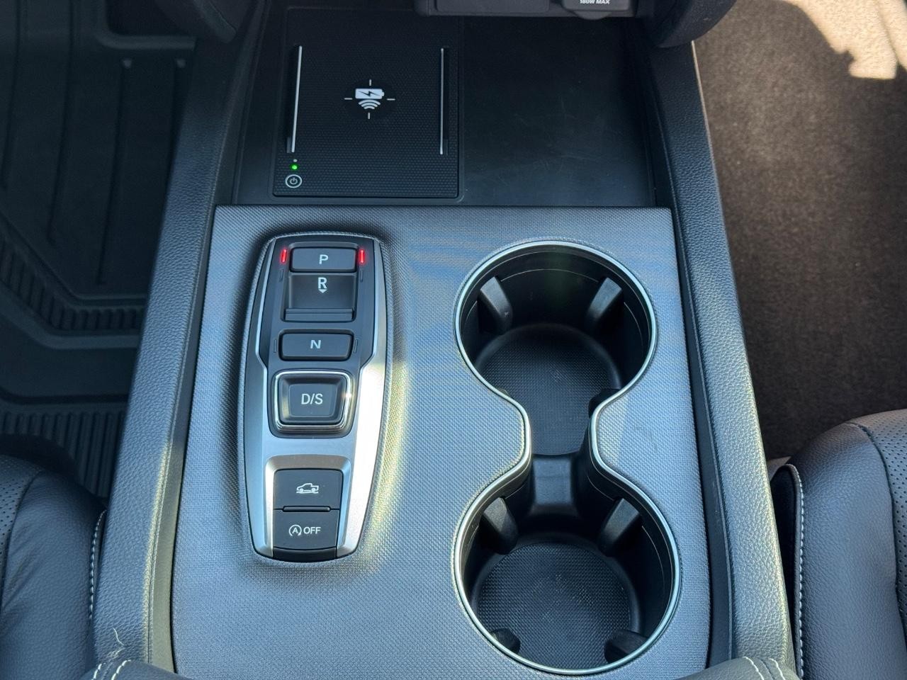 Honda Ridgeline Vehicle Full-screen Gallery Image 15