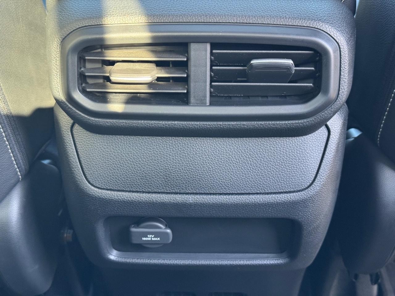 Honda Ridgeline Vehicle Full-screen Gallery Image 16