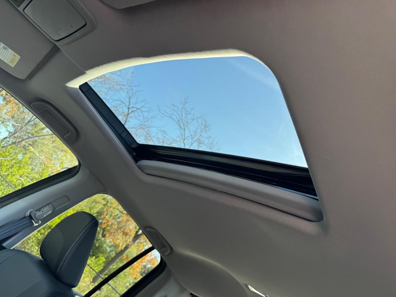 Honda Ridgeline Vehicle Full-screen Gallery Image 19