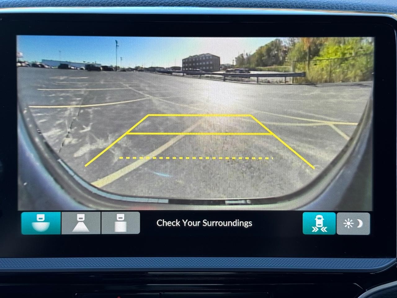 Honda Ridgeline Vehicle Full-screen Gallery Image 24