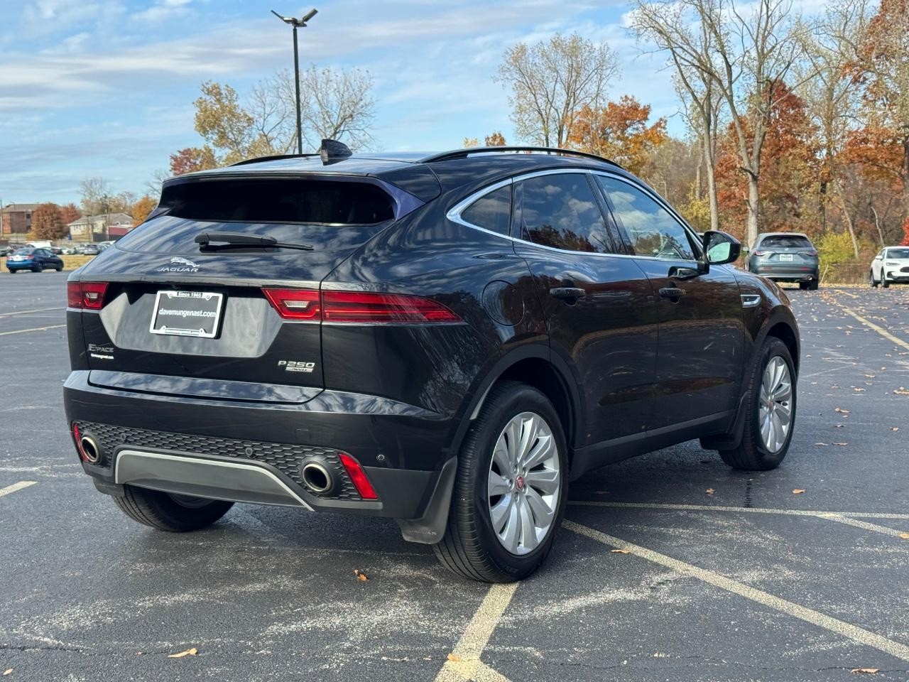 Jaguar E-Pace Vehicle Full-screen Gallery Image 03