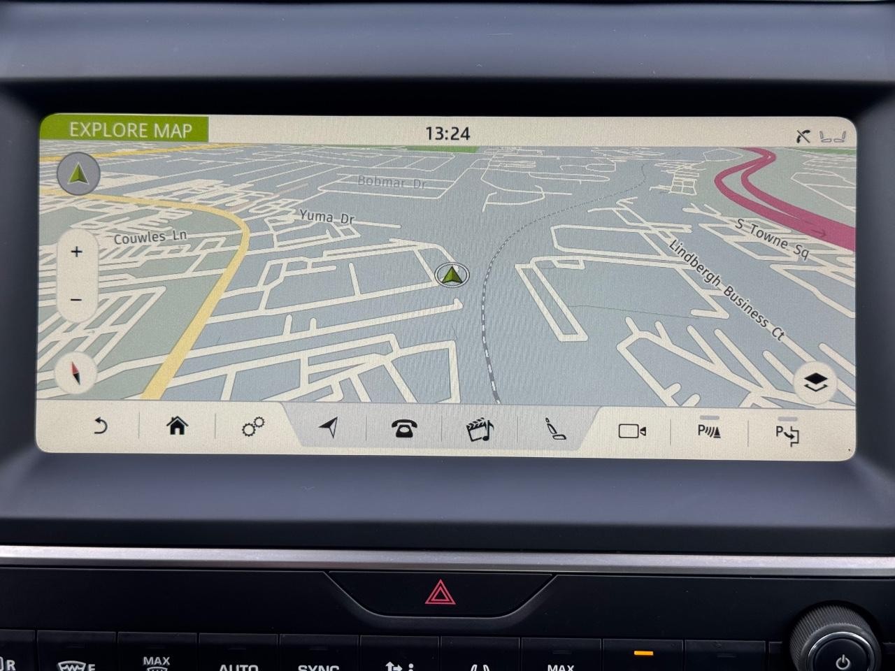 Jaguar E-Pace Vehicle Full-screen Gallery Image 25