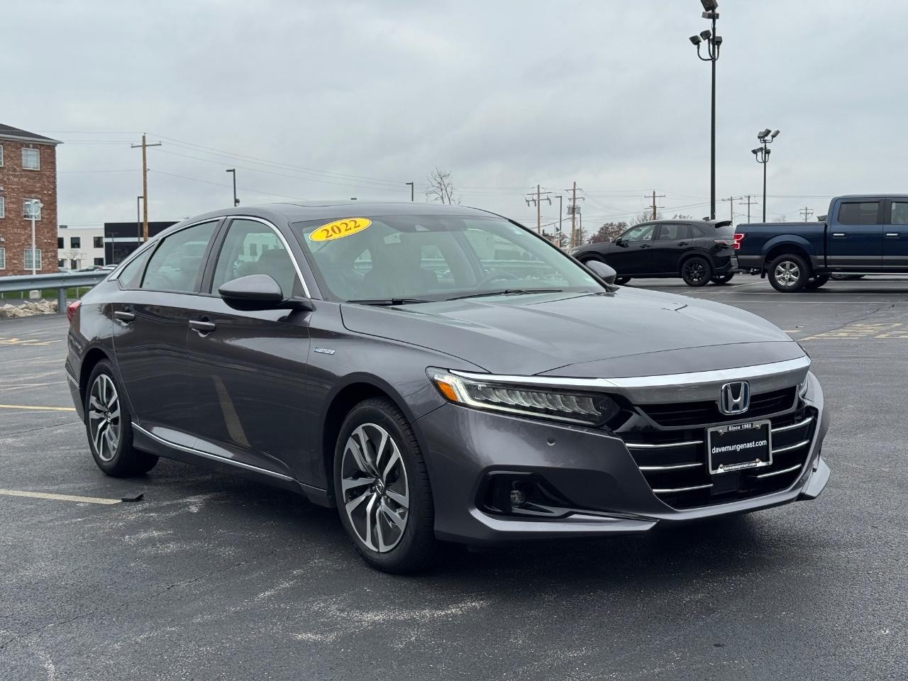 Honda Accord Hybrid Vehicle Full-screen Gallery Image 07