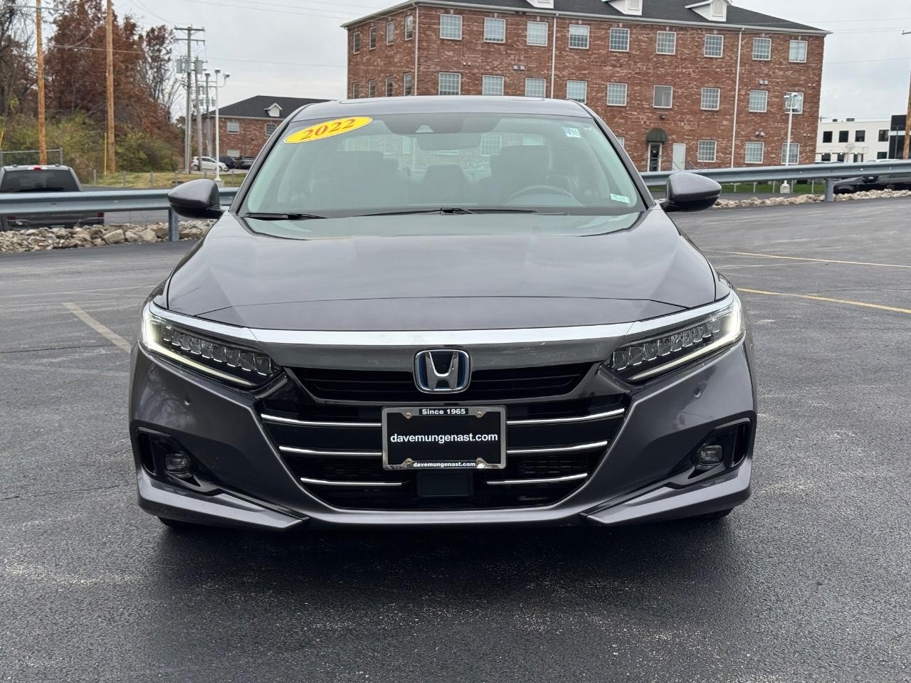 Honda Accord Hybrid Vehicle Full-screen Gallery Image 15