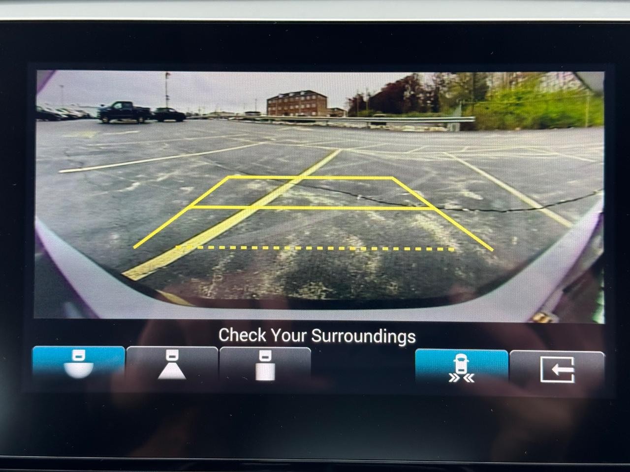 Honda Accord Hybrid Vehicle Full-screen Gallery Image 30