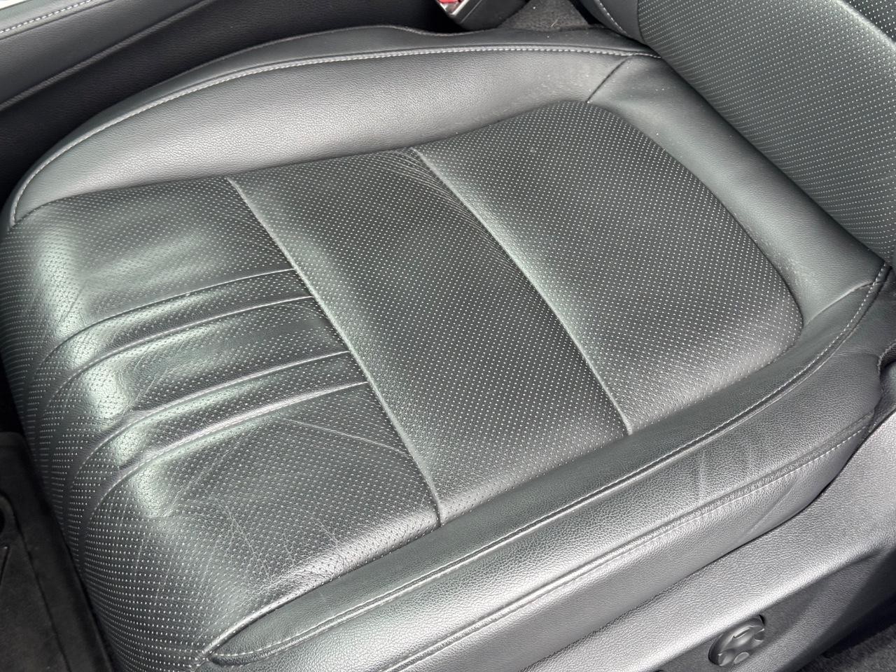 Honda Accord Hybrid Vehicle Full-screen Gallery Image 32