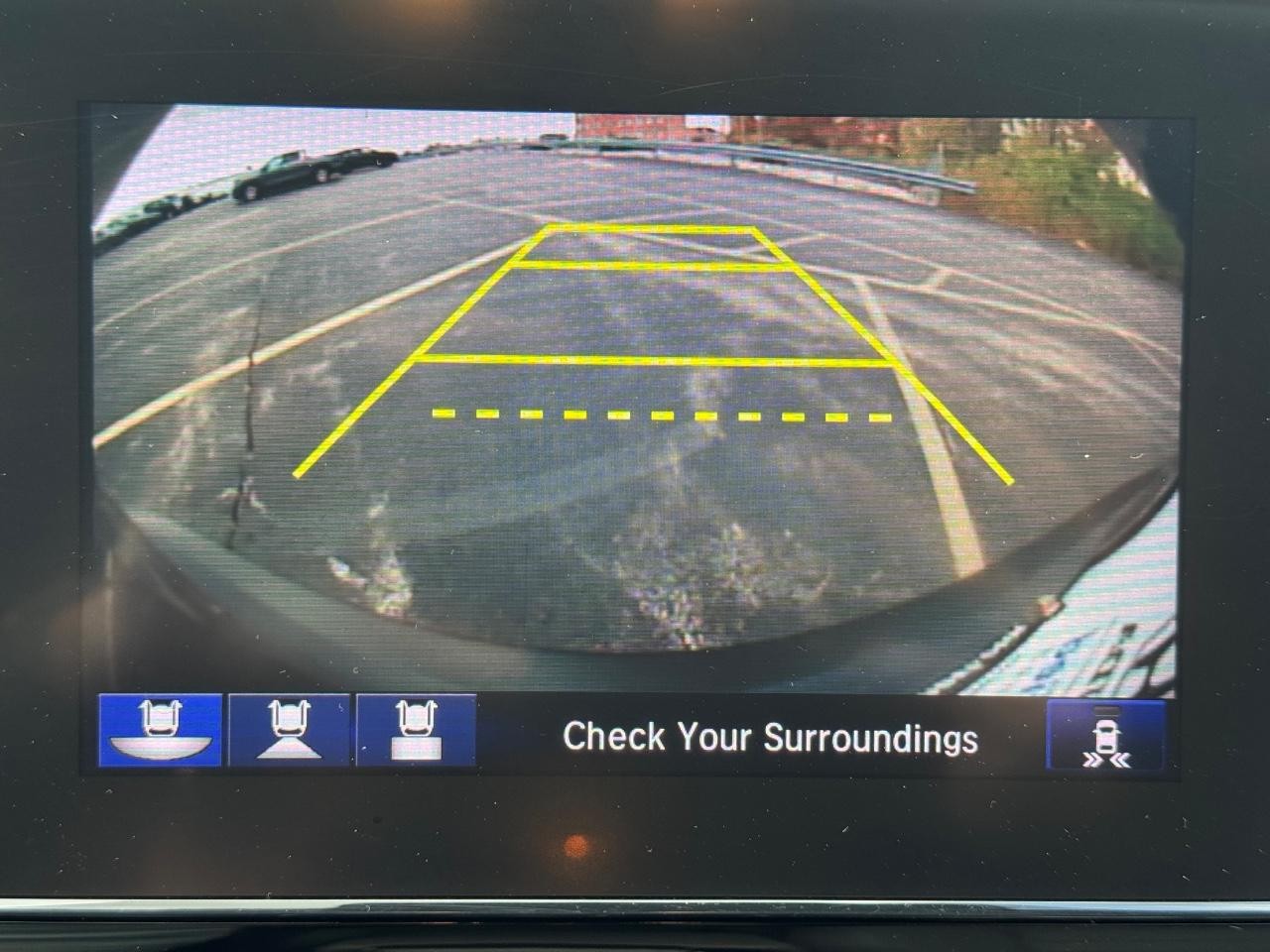 Honda CR-V Vehicle Full-screen Gallery Image 23