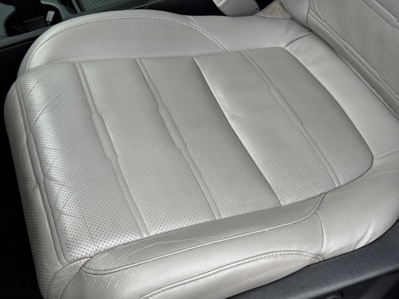 Honda CR-V Vehicle Full-screen Gallery Image 26