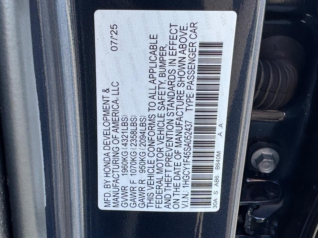 Honda Accord Sedan Vehicle Full-screen Gallery Image 26