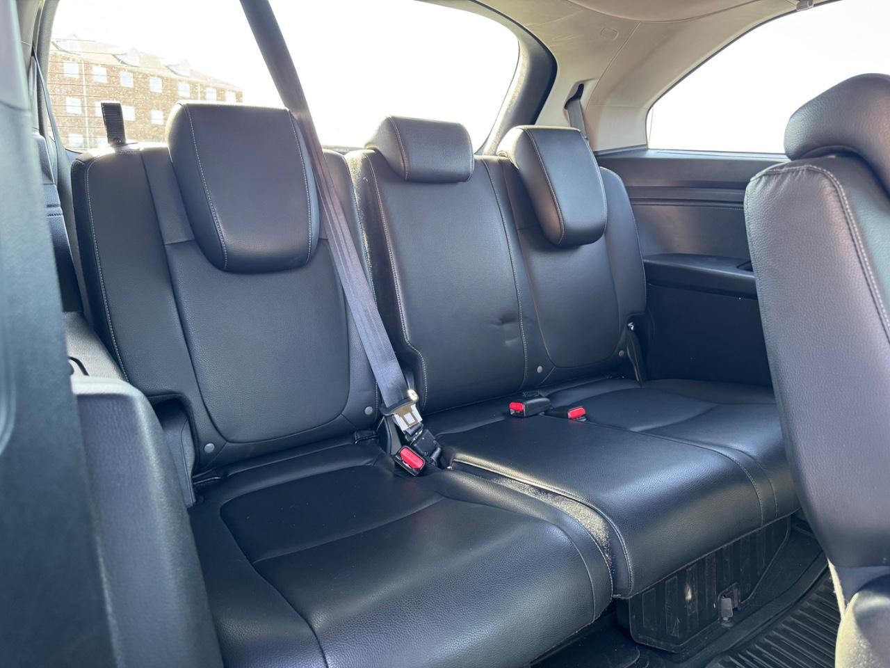 Honda Odyssey Vehicle Full-screen Gallery Image 11