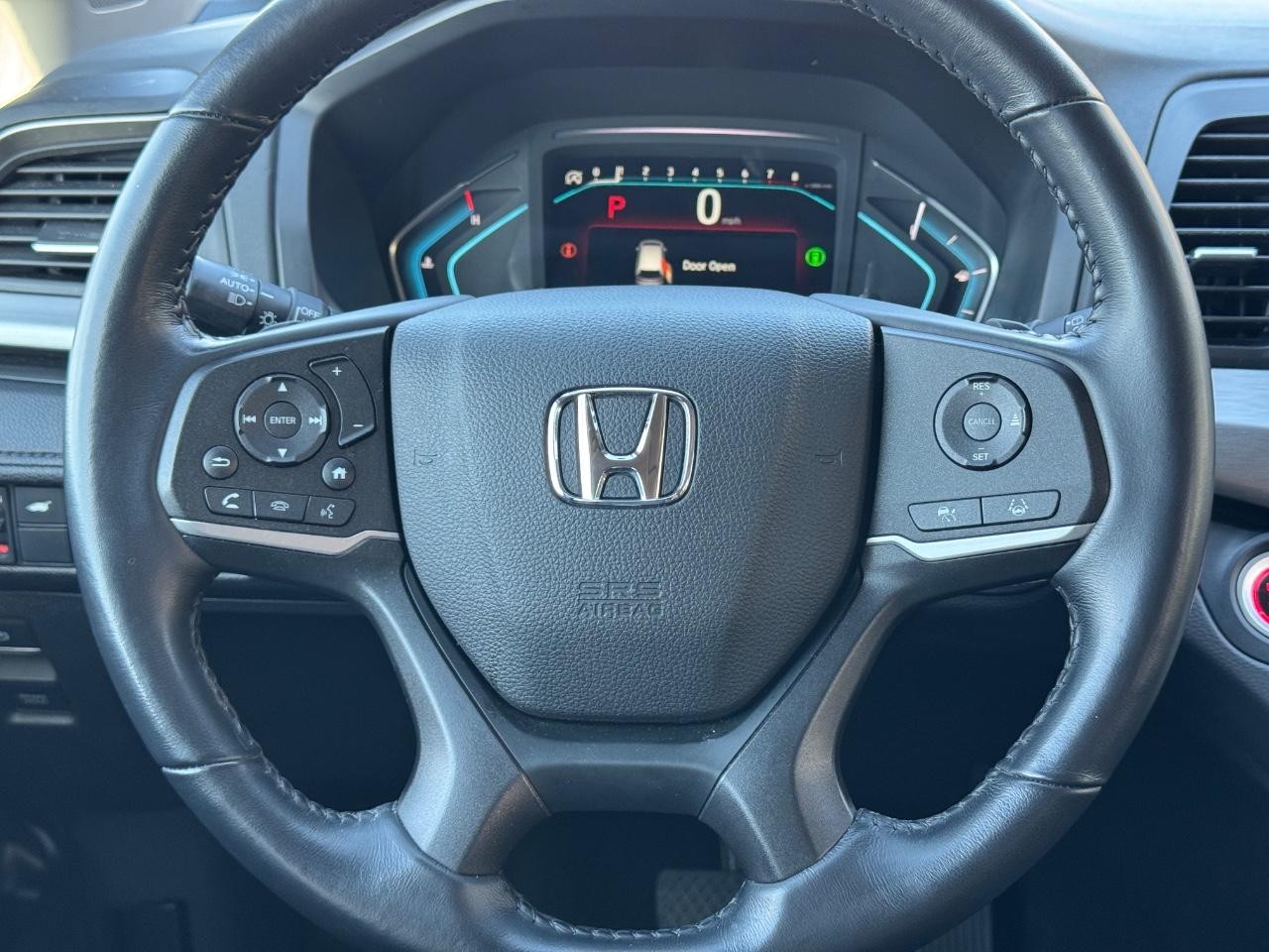 Honda Odyssey Vehicle Full-screen Gallery Image 13