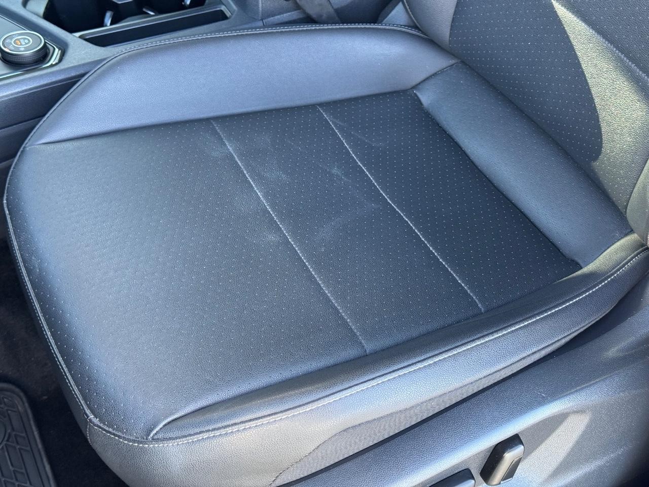 Volkswagen Tiguan Vehicle Full-screen Gallery Image 26