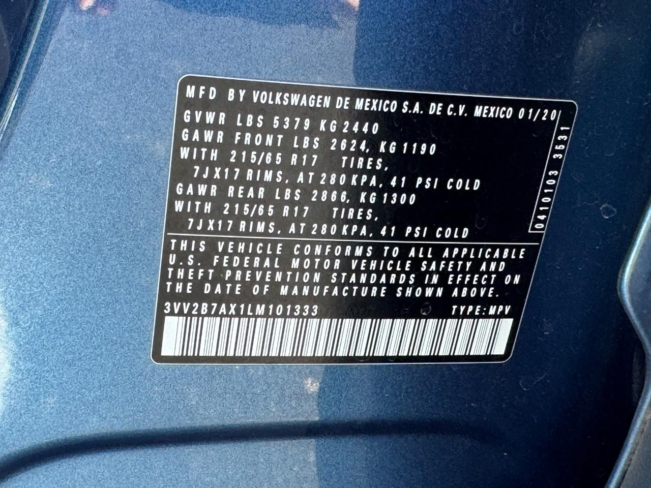 Volkswagen Tiguan Vehicle Full-screen Gallery Image 27