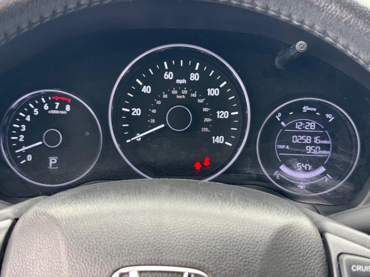 Honda HR-V Vehicle Full-screen Gallery Image 18