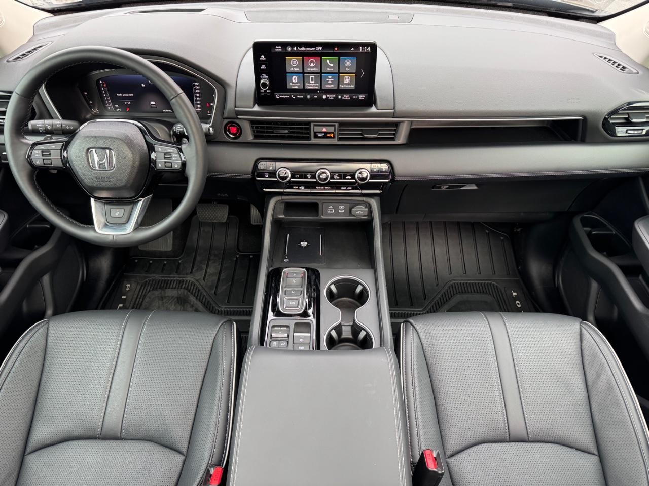 Honda Pilot Vehicle Full-screen Gallery Image 12