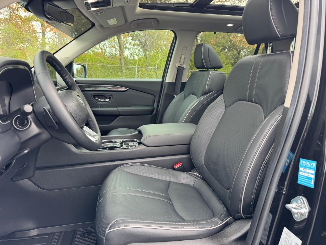 Honda Pilot Vehicle Full-screen Gallery Image 19