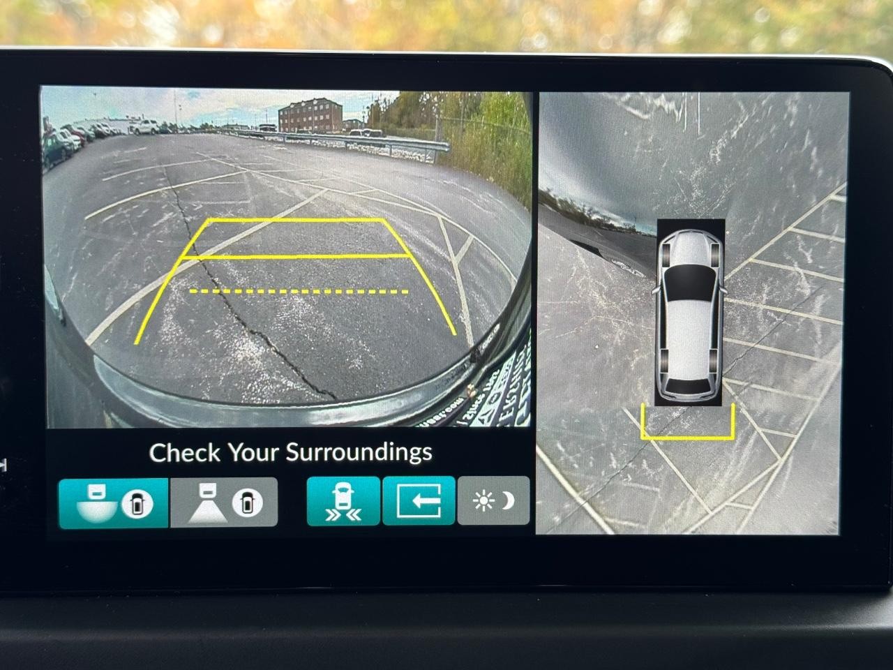 Honda Pilot Vehicle Full-screen Gallery Image 25