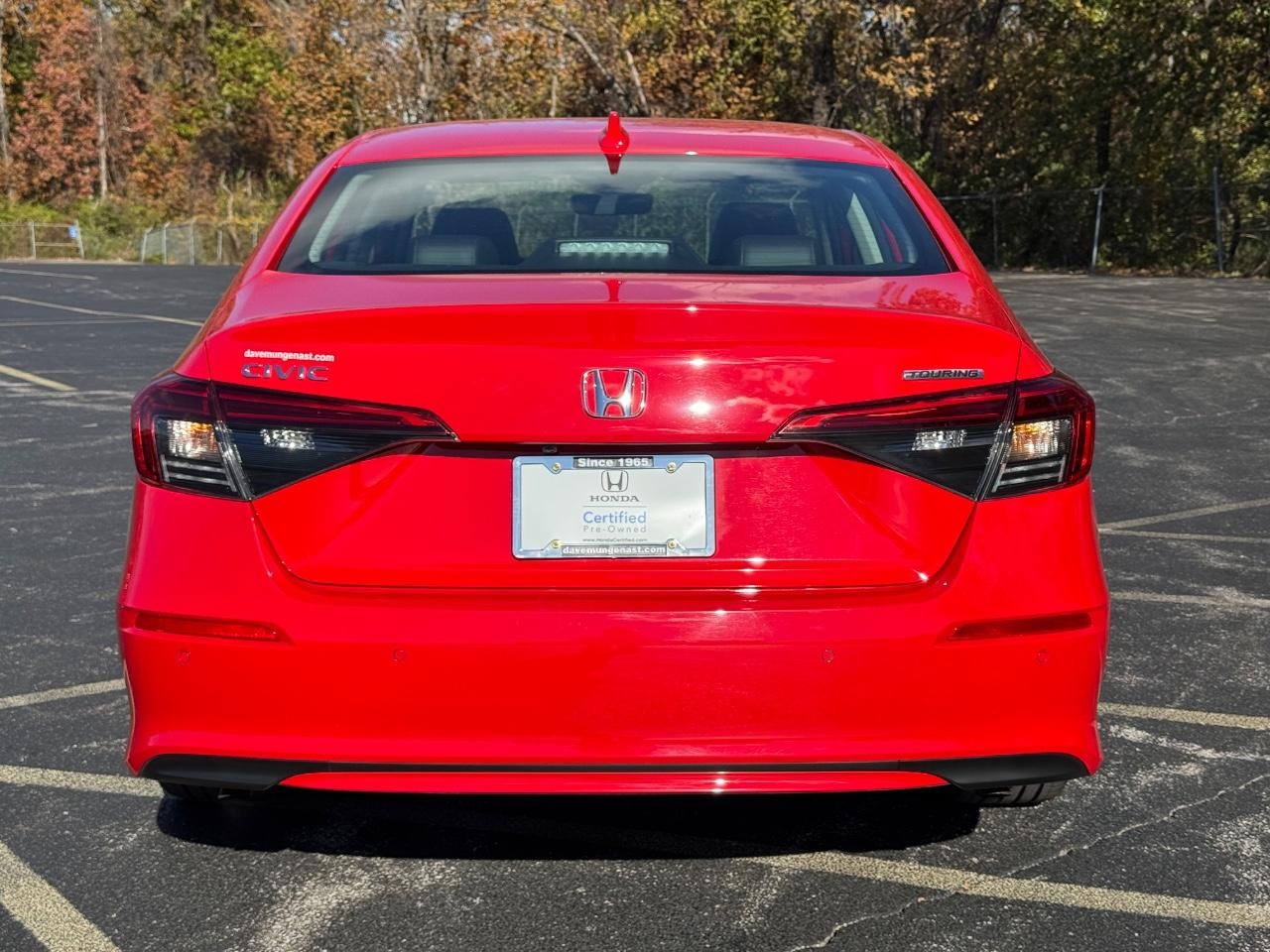 Honda Civic Sedan Vehicle Full-screen Gallery Image 05