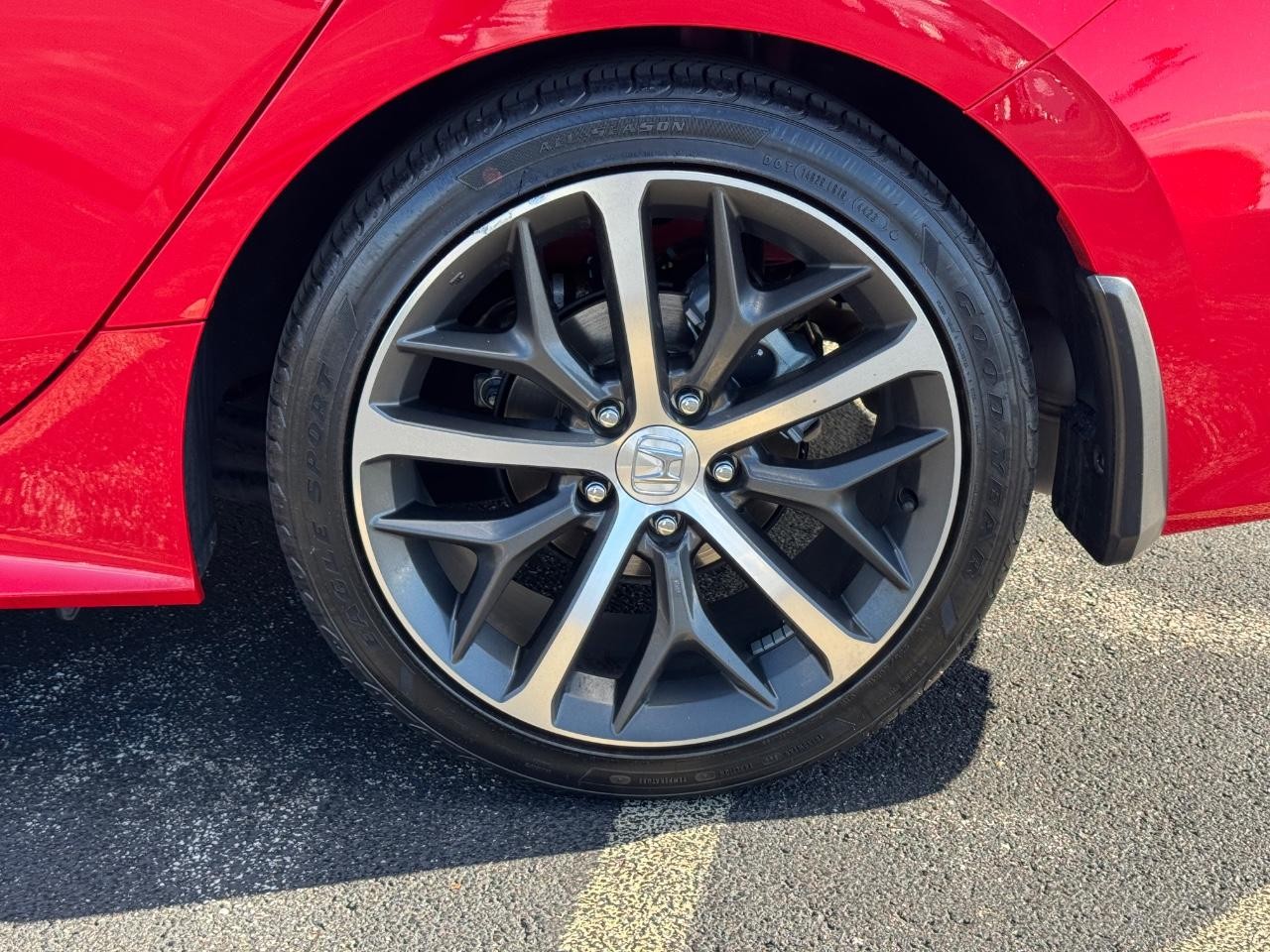 Honda Civic Sedan Vehicle Full-screen Gallery Image 07