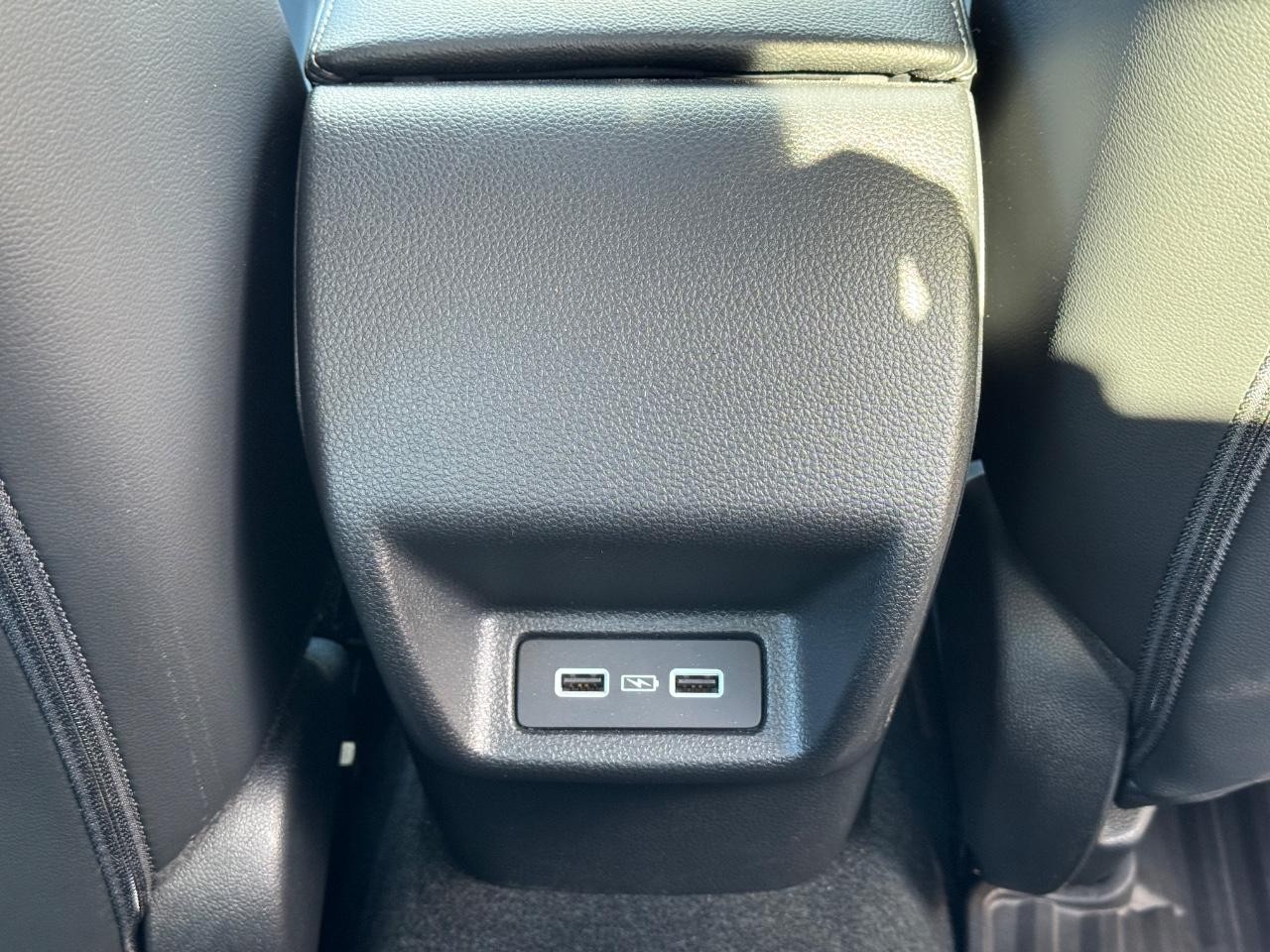 Honda Civic Sedan Vehicle Full-screen Gallery Image 16