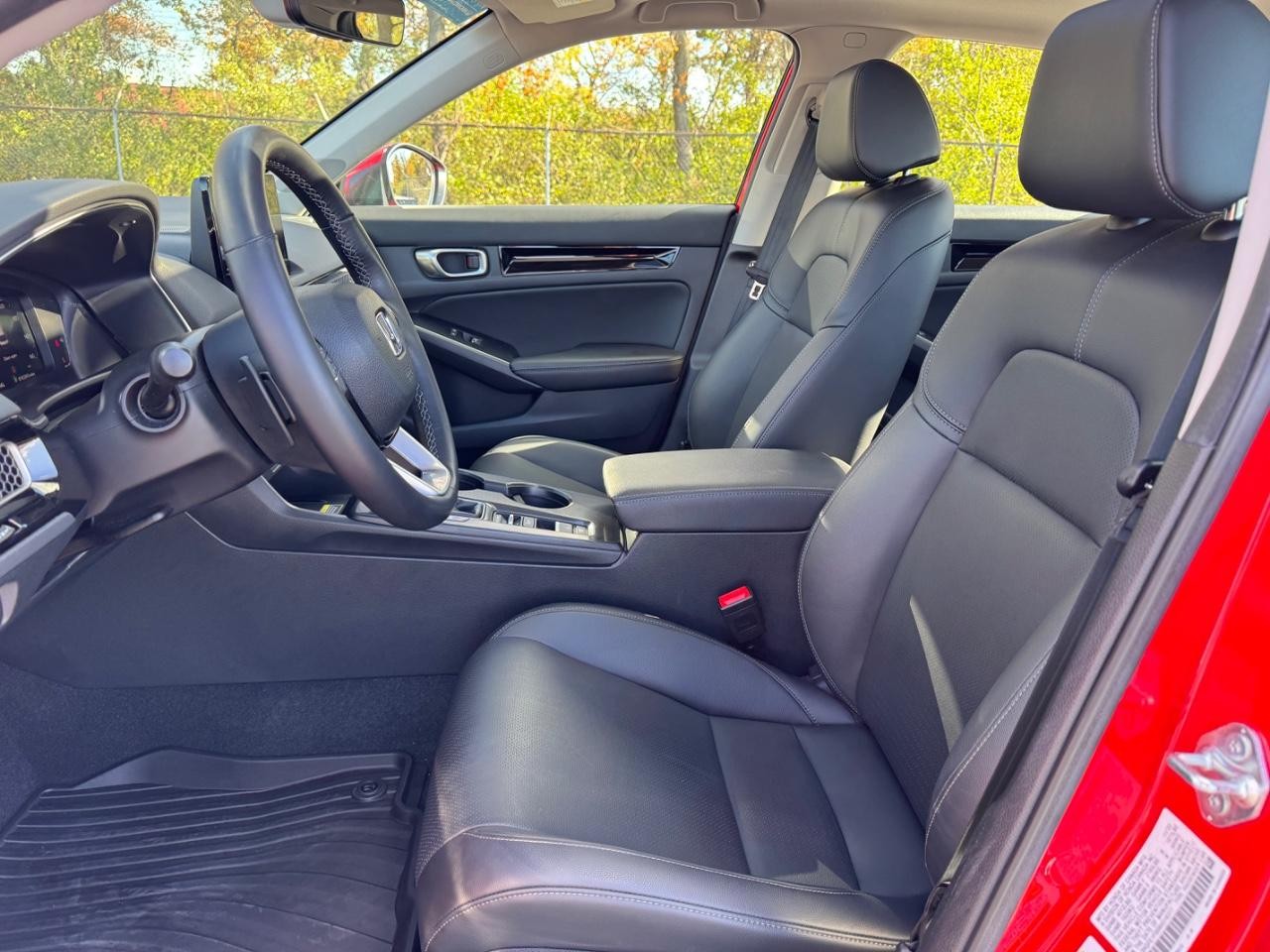 Honda Civic Sedan Vehicle Full-screen Gallery Image 18