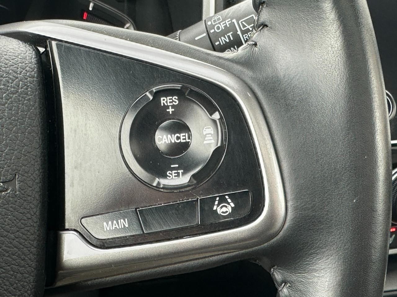 Honda CR-V Vehicle Full-screen Gallery Image 21