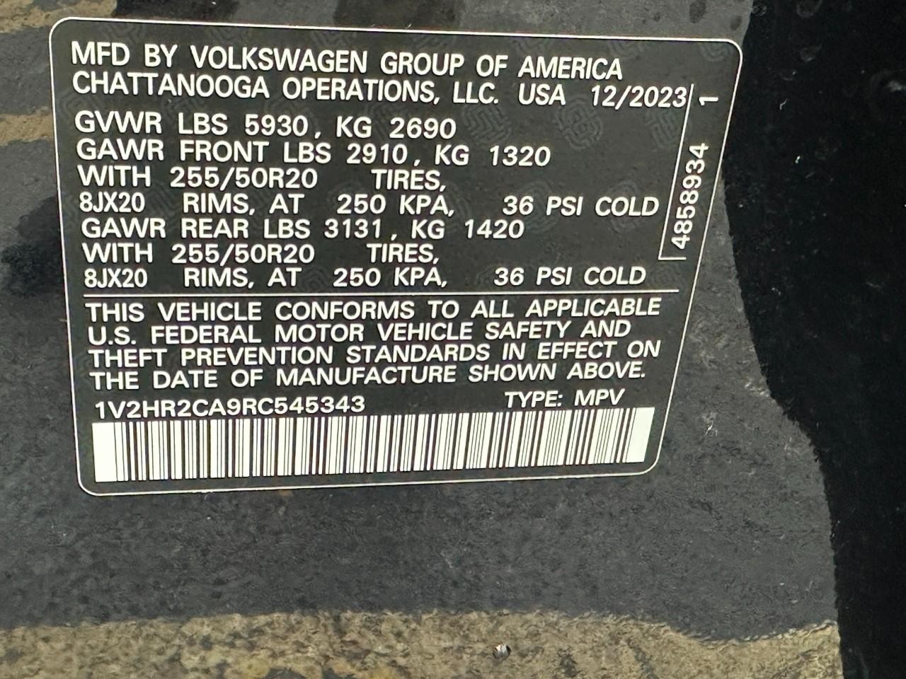 Volkswagen Atlas Vehicle Full-screen Gallery Image 24