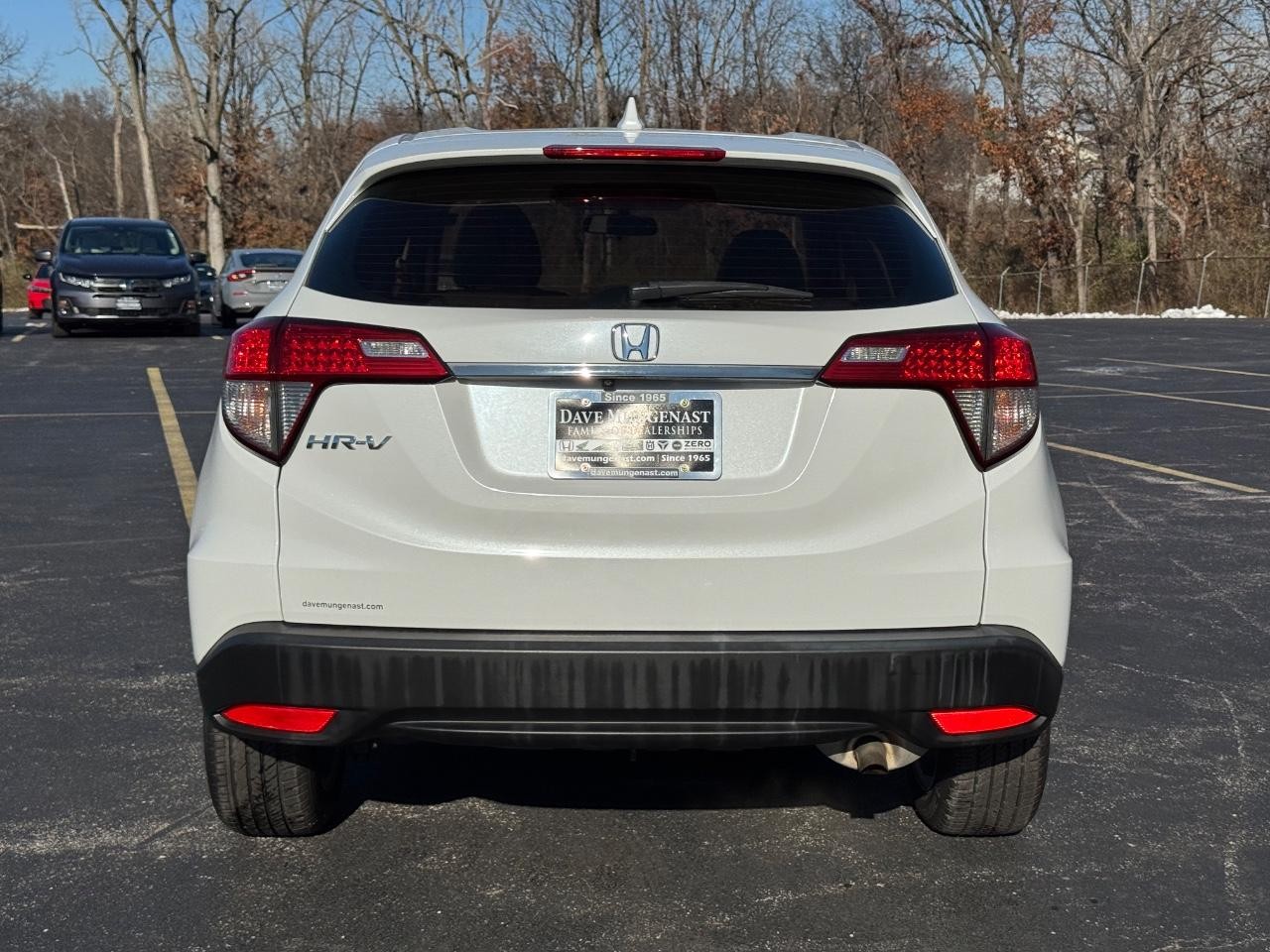 Honda HR-V Vehicle Full-screen Gallery Image 05