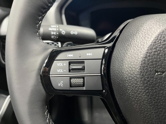 Honda Civic Sedan Hybrid Vehicle Full-screen Gallery Image 18