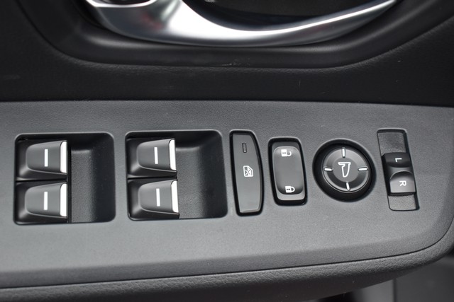 Honda Pilot Vehicle Full-screen Gallery Image 11