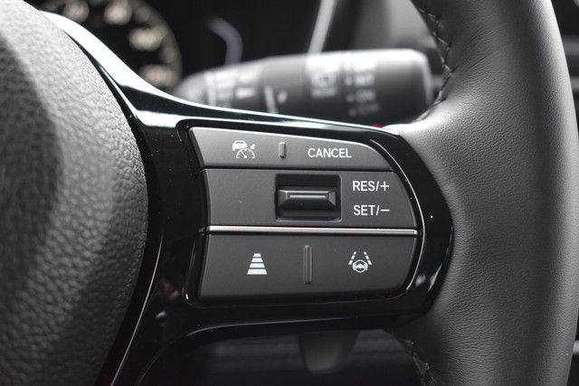 Honda Pilot Vehicle Full-screen Gallery Image 16