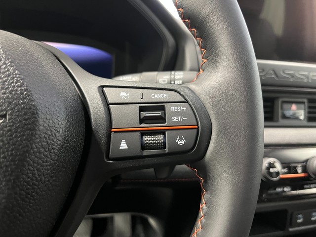 Honda Passport Vehicle Full-screen Gallery Image 16