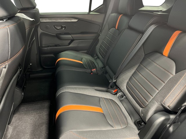 Honda Passport Vehicle Full-screen Gallery Image 22