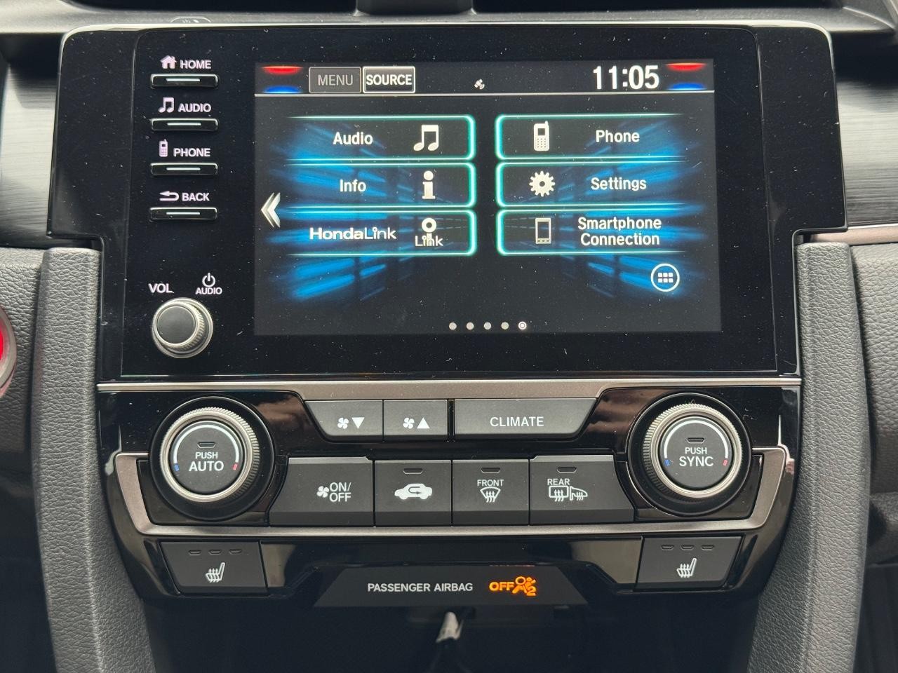 Honda Civic Hatchback Vehicle Full-screen Gallery Image 13