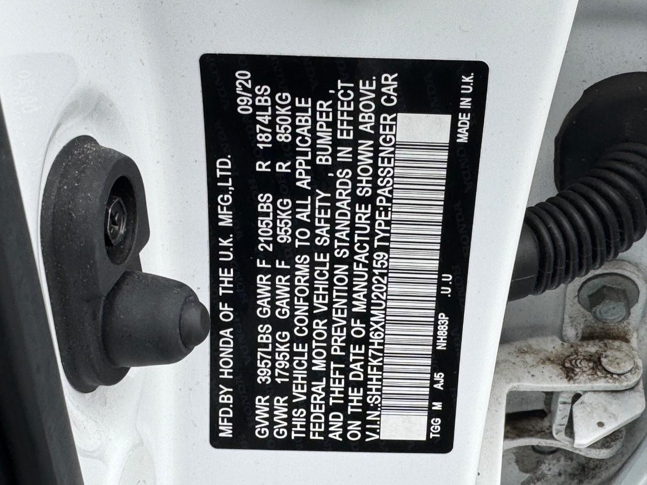 Honda Civic Hatchback Vehicle Full-screen Gallery Image 25