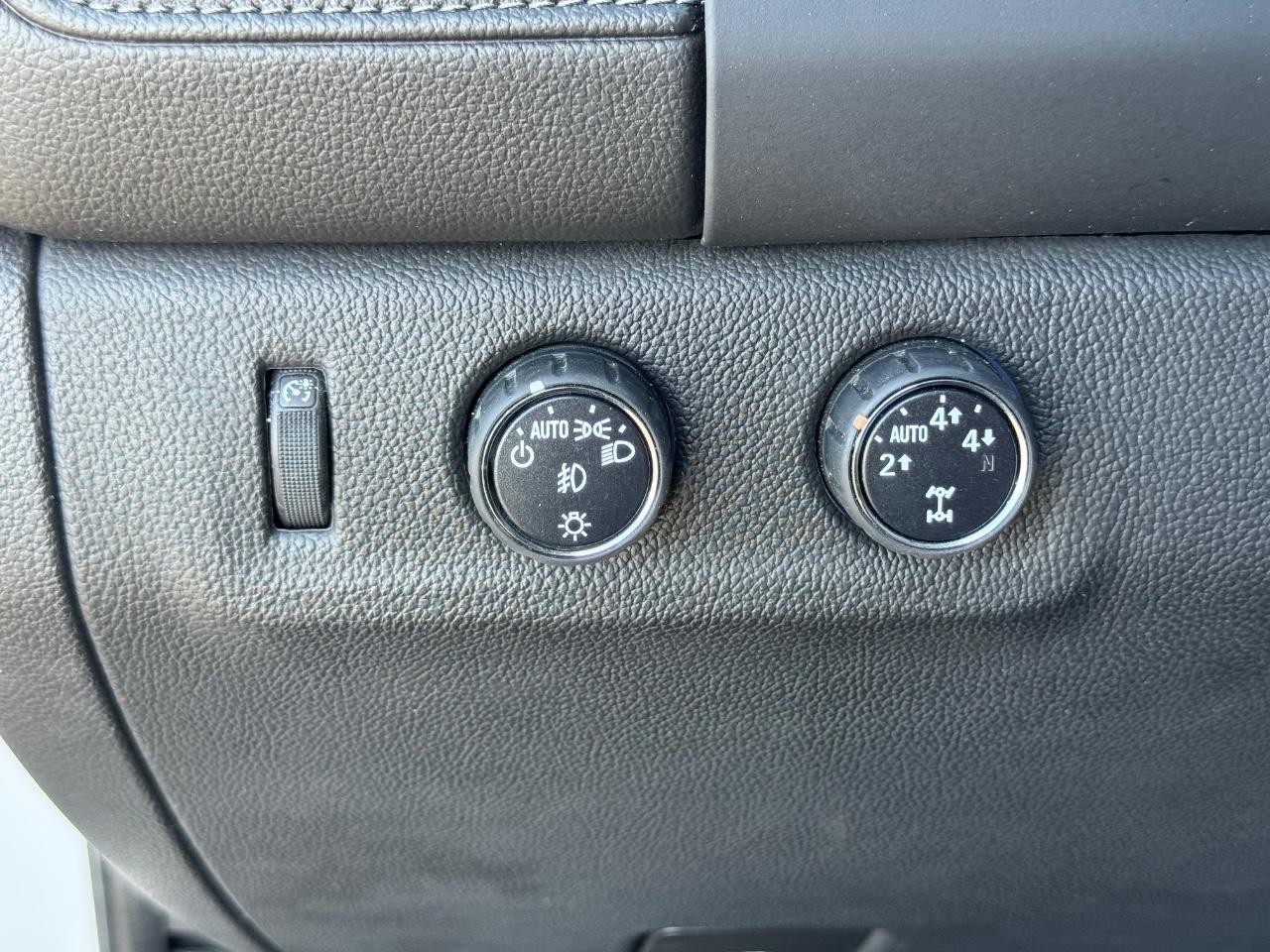 GMC Canyon Vehicle Full-screen Gallery Image 22