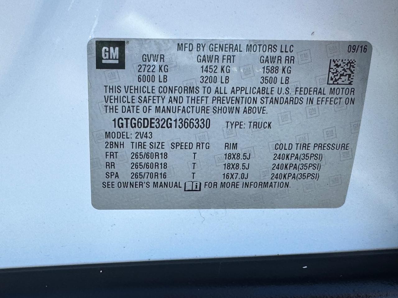 GMC Canyon Vehicle Full-screen Gallery Image 26